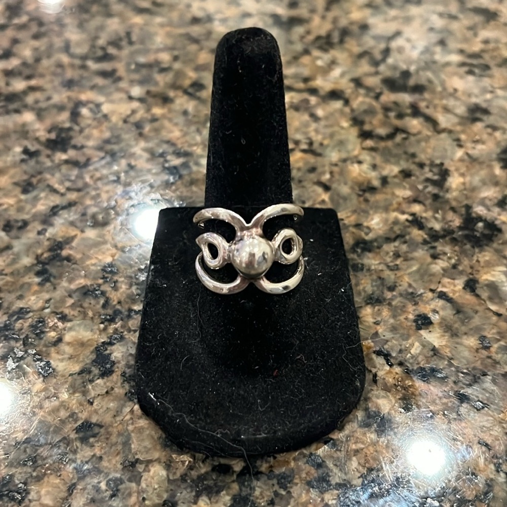 Sterling Silverer Swirl Design Ring